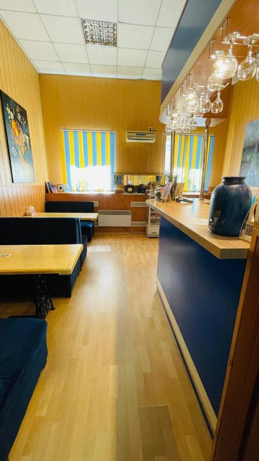 克里沃罗格 Арт-Вокзал酒店 外观 照片